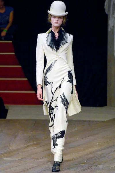 Look 13